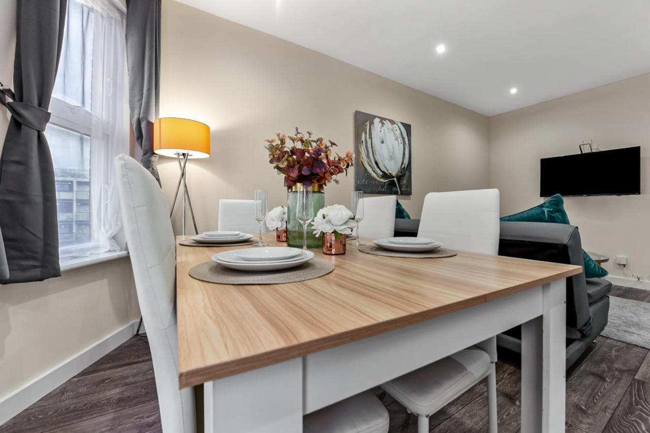 Family Friendly, Zone 2, 2 Beds, Overground Londra Esterno foto