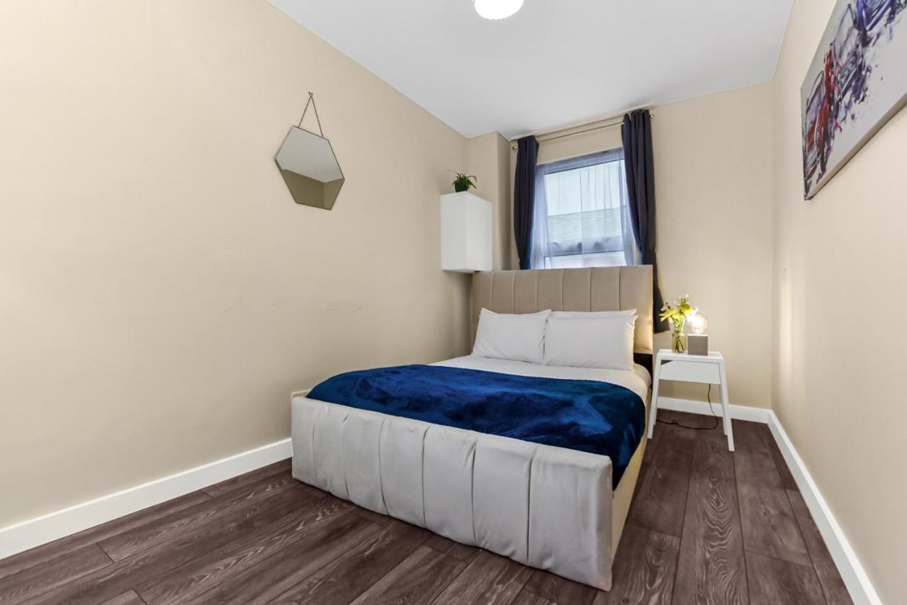 Family Friendly, Zone 2, 2 Beds, Overground Londra Esterno foto