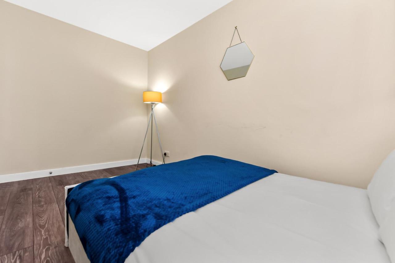 Family Friendly, Zone 2, 2 Beds, Overground Londra Esterno foto