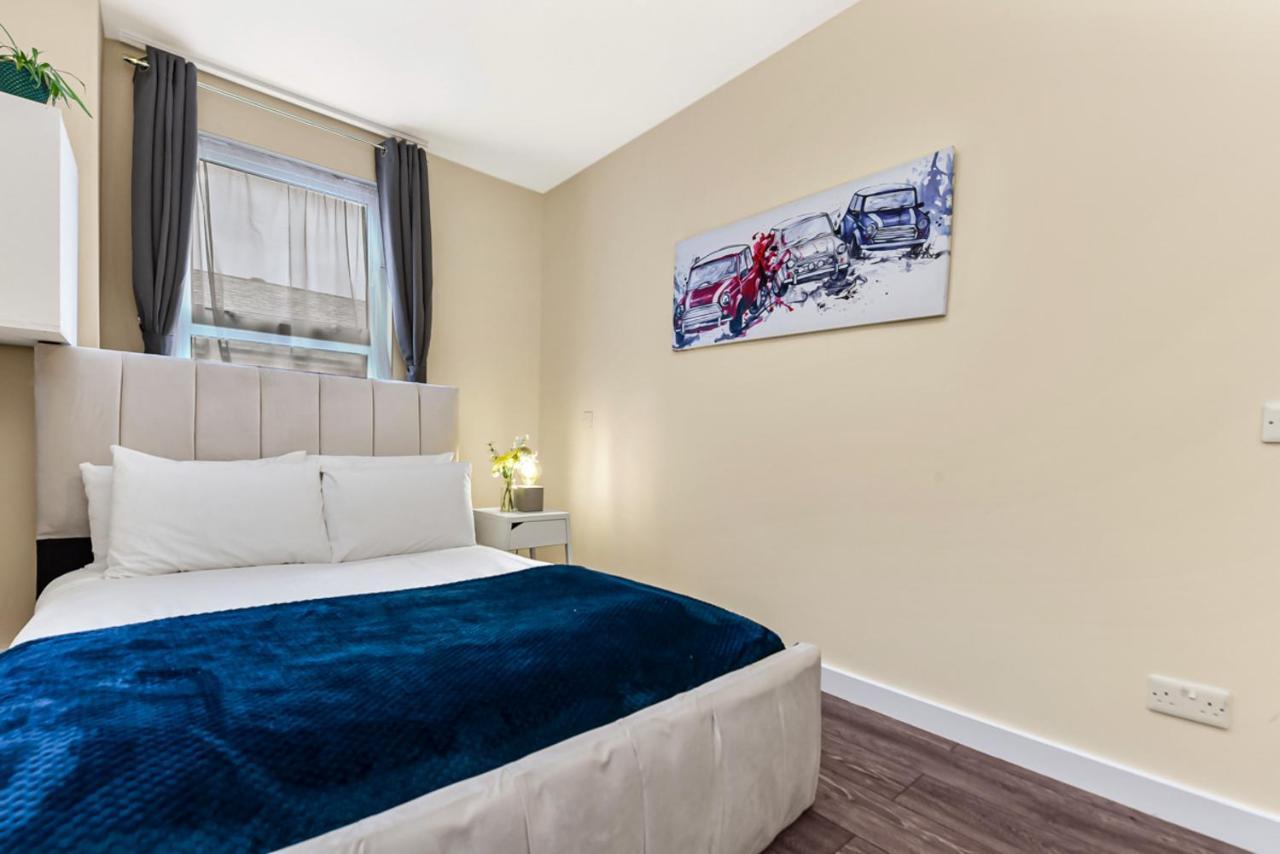 Family Friendly, Zone 2, 2 Beds, Overground Londra Esterno foto